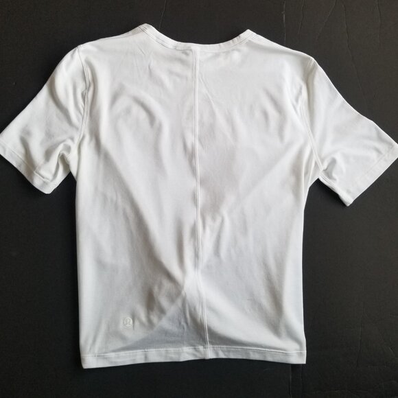 Lululemon Crescent T-Shirt - Picture 5 of 8